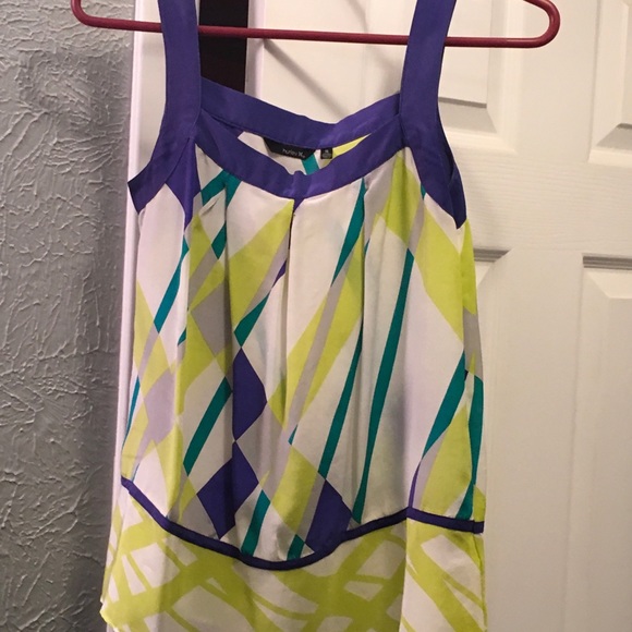 Hurley Tops - 💯silk Hurley sleeveless  blouse
